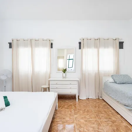 Live Lapa Cerca De La Playa * Arico